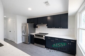 201 W 37th St in Savannah, GA - Building Photo - Building Photo