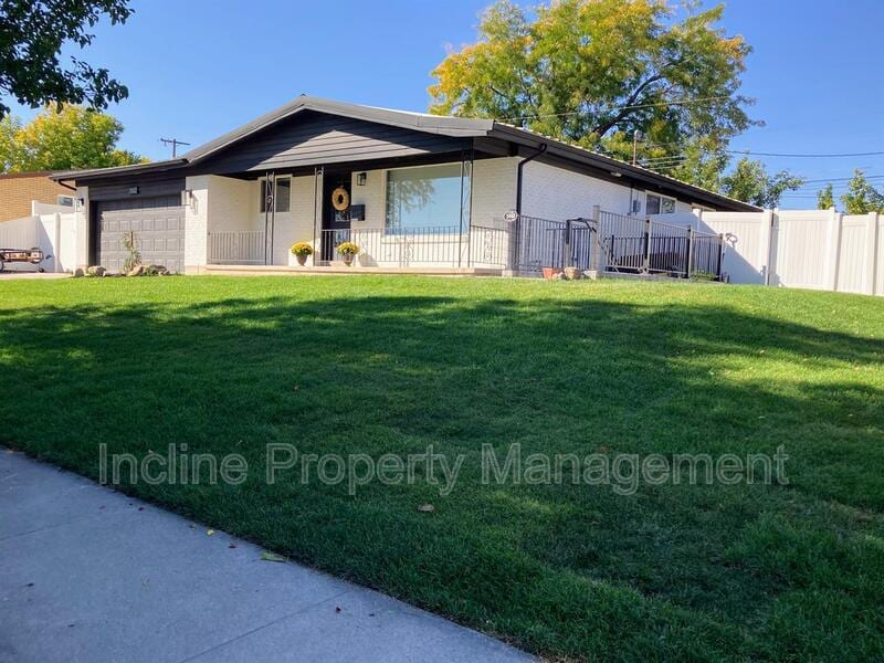 3882 S Lee Maur St in West Valley City, UT - Building Photo
