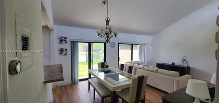 2962 NW 109th Ave in Sunrise, FL - Building Photo - Building Photo