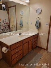10415 Ponds Way in Elko New Market, MN - Building Photo - Building Photo