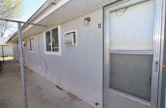 1407 Ellis Ave in Caldwell, ID - Building Photo - Building Photo