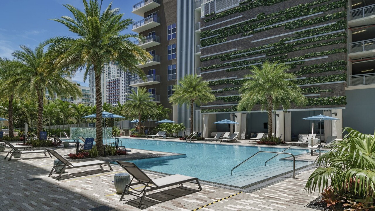 Blu27 at Edgewater in Miami, FL - Building Photo