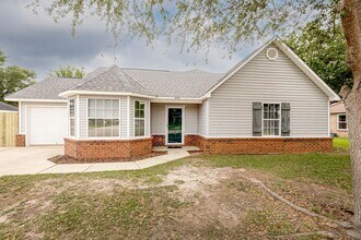 602 Ronda Ln in Ocean Springs, MS - Building Photo - Building Photo