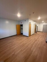 70 W Grand St in Elizabeth, NJ - Building Photo - Building Photo