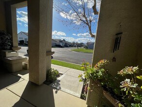 92 Liberty Ln in Brentwood, CA - Building Photo - Building Photo