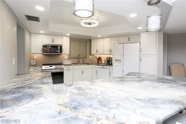property at 413 Augusta Blvd