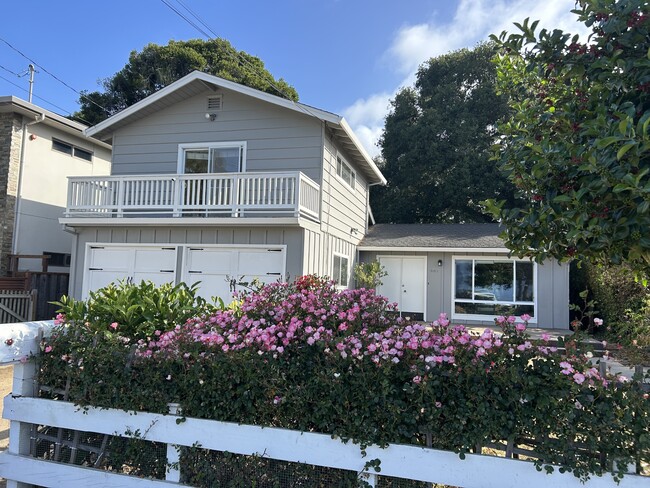 property at 201 Shoreview Dr