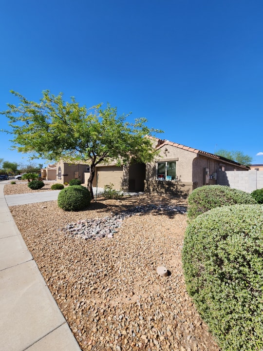 1850 N Vista Ln in Casa Grande, AZ - Foto de edificio