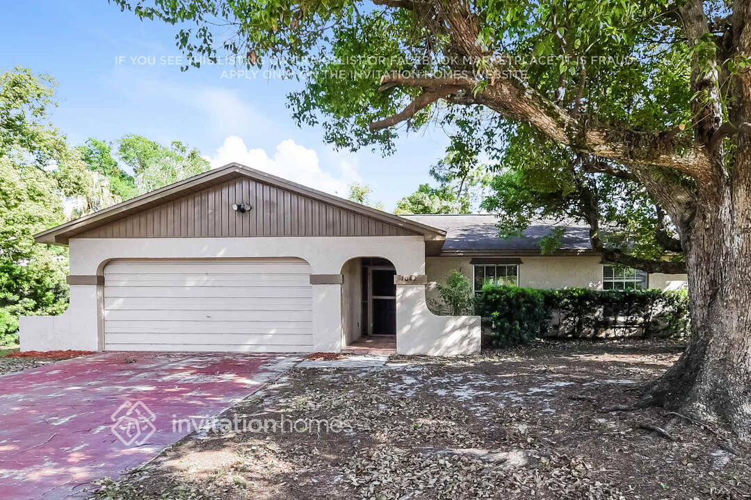 7042 Green Needle Dr in Winter Park, FL - Building Photo