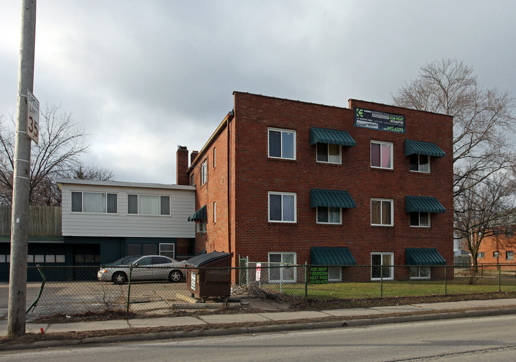 1204 E Manhattan Ave in Toledo, OH - Building Photo