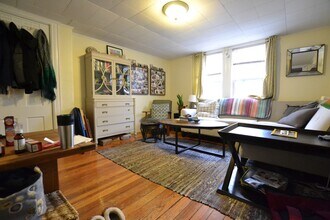 25 Brackett St in Boston, MA - Building Photo - Building Photo