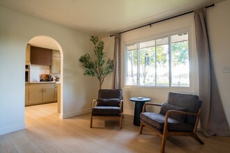 2218 Jefferson Ave in Midland, MI - Building Photo - Building Photo