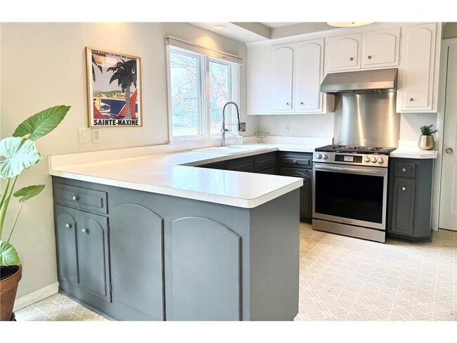 6904 Gleason Rd in Minneapolis, MN - Building Photo - Building Photo