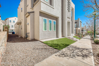 416 S Festival Dr in El Paso, TX - Building Photo - Building Photo
