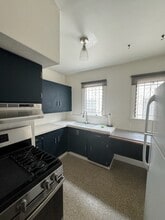 1510 Rosalia Rd, Unit A in Los Angeles, CA - Building Photo - Building Photo