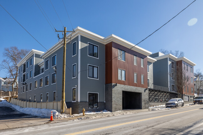 The Bradley in Weymouth, MA - Building Photo - Building Photo