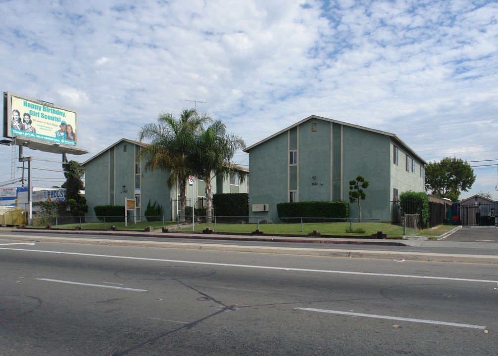 3121-3125 Fairmount Ave in San Diego, CA - Building Photo