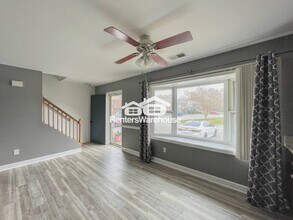 121 Charles Parish Dr in Poquoson, VA - Building Photo - Building Photo