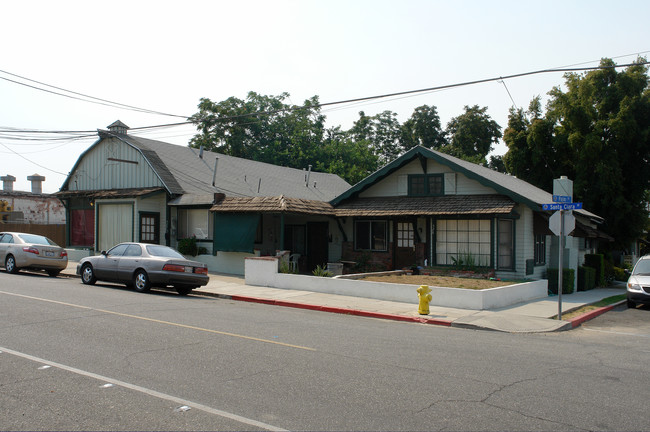 522-526 Santa Clara St in Fillmore, CA - Building Photo - Building Photo