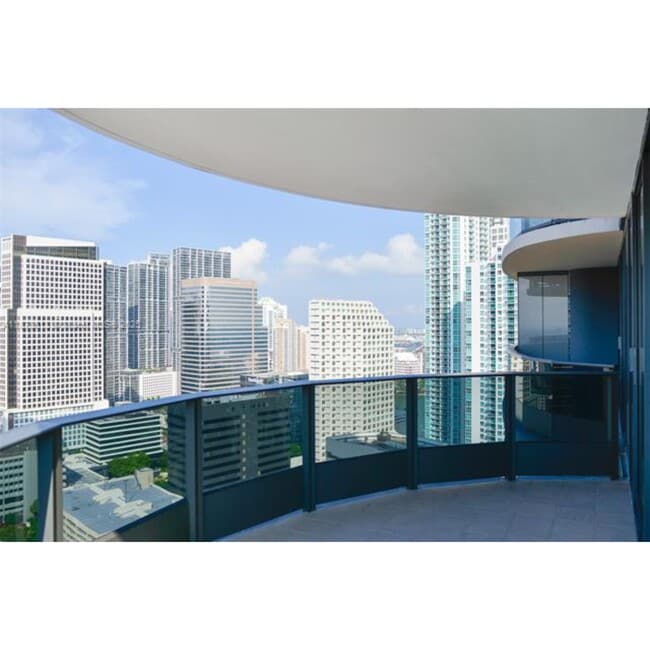 property at 1000 Brickell Plz