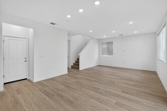 5328 Allentown Wy in Sacramento, CA - Building Photo - Building Photo