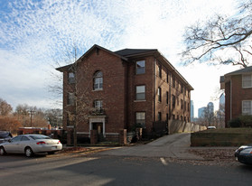 107 Grandin Rd in Charlotte, NC - Building Photo