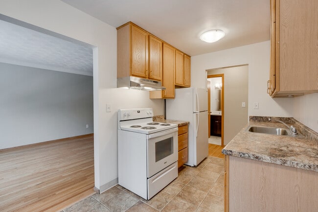 Norfolk Place Apartments in St. Paul, MN - Building Photo - Building Photo