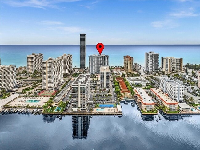 2030 S Ocean Dr, Unit 2024 in Hallandale Beach, FL - Foto de edificio - Building Photo