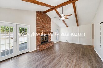 11168 S Douglas Ave in Jenks, OK - Building Photo - Building Photo