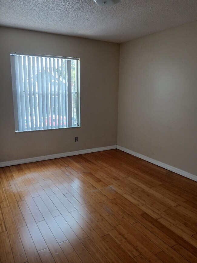 4240 Pershing Pointe Pl, Unit 4 in Orlando, FL - Building Photo - Building Photo