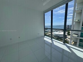 1100 Biscayne Blvd, Unit 4401 in Miami, FL - Building Photo - Building Photo