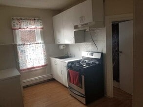 3534 N 8th St, Unit 2F in Philadelphia, PA - Building Photo - Building Photo