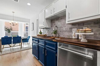 2301 Frontier Trail in Round Rock, TX - Building Photo - Building Photo