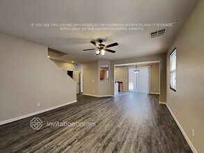 7912 Point Oaks Ct in Las Vegas, NV - Building Photo - Building Photo