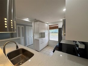 6000 NW 64th Ave in Fort Lauderdale, FL - Building Photo - Building Photo