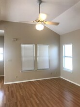 811 W Annie St, Unit B in Austin, TX - Building Photo - Building Photo