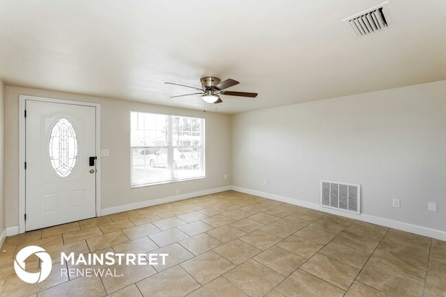 7625 Ilex Dr in Port Richey, FL - Building Photo - Building Photo