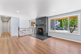2926 95th Dr SE in Lake Stevens, WA - Building Photo - Building Photo
