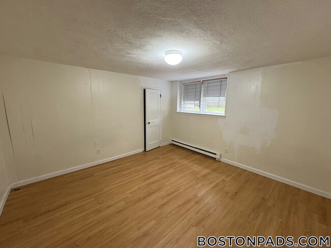 119 Sutherland Rd in Boston, MA - Building Photo - Building Photo