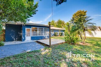 4200 28th Ave N in St. Petersburg, FL - Building Photo - Building Photo
