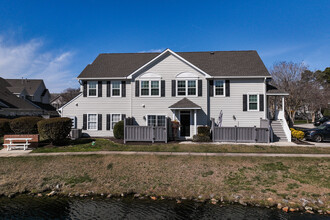 The Crescent in Virginia Beach, VA - Building Photo - Building Photo