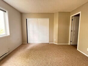 971 McKenzie Ave in Victoria, BC - Building Photo - Building Photo