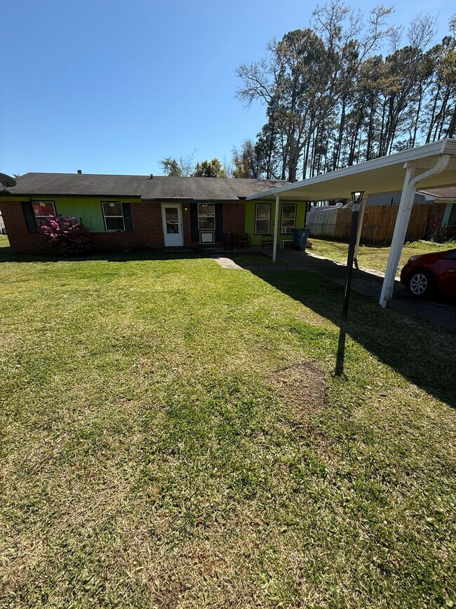 property at 2838 Palamor Dr