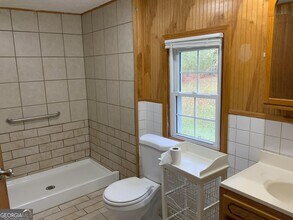 1590 Waterworks Rd in Commerce, GA - Building Photo - Building Photo