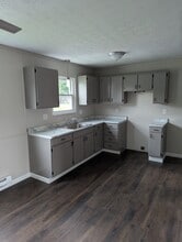 751 S Broad St, Unit Lancaster duplex in Lancaster, OH - Building Photo - Building Photo