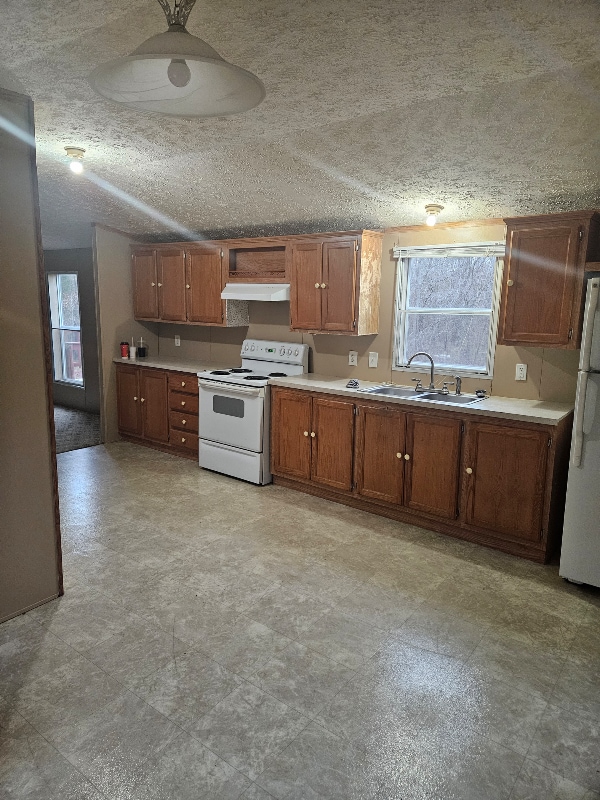 property at 910 Roach Rd