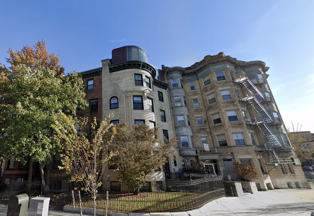 877 Beacon St in Boston, MA - Foto de edificio