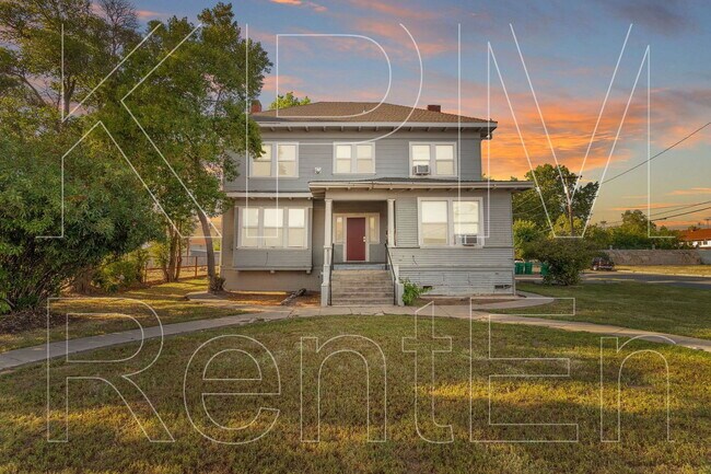 property at 121 E Lockeford St