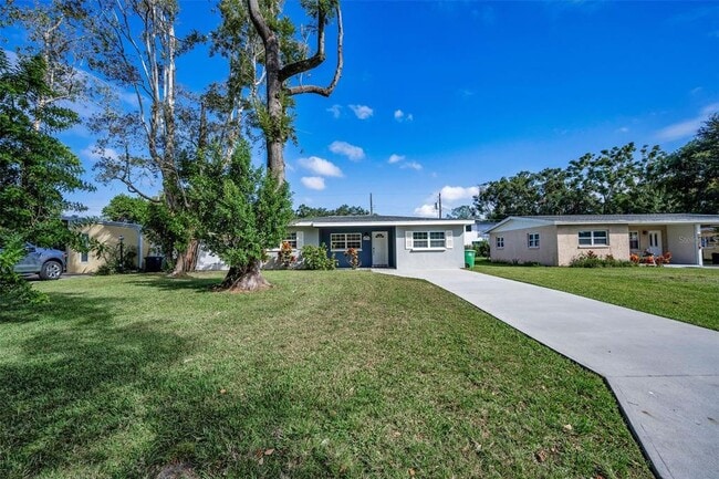 2008 Lake Citrus Dr in Clearwater, FL - Building Photo - Building Photo