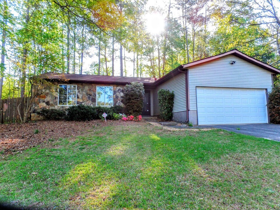 365 Sheringham Ct in Roswell, GA - Building Photo